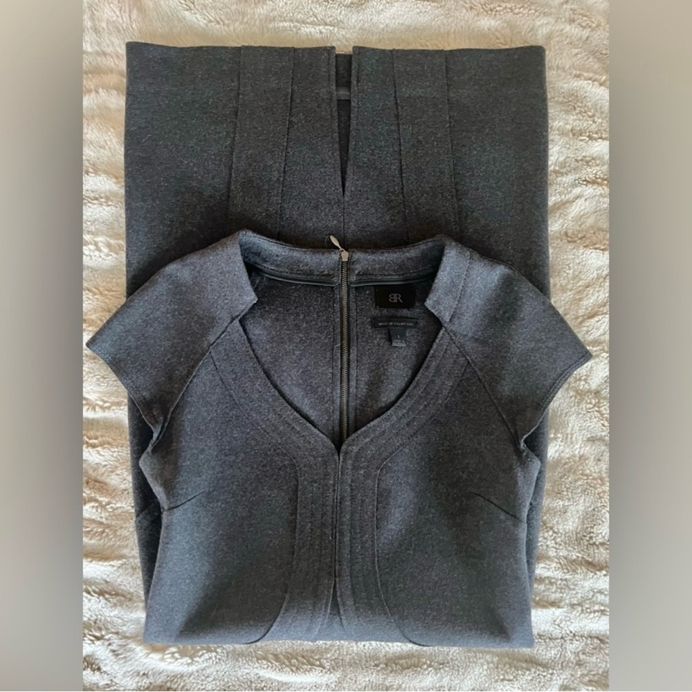 Banana Republic Elegant Wool Gray V-Neck Bodycon Dress - Picture 3 of 5